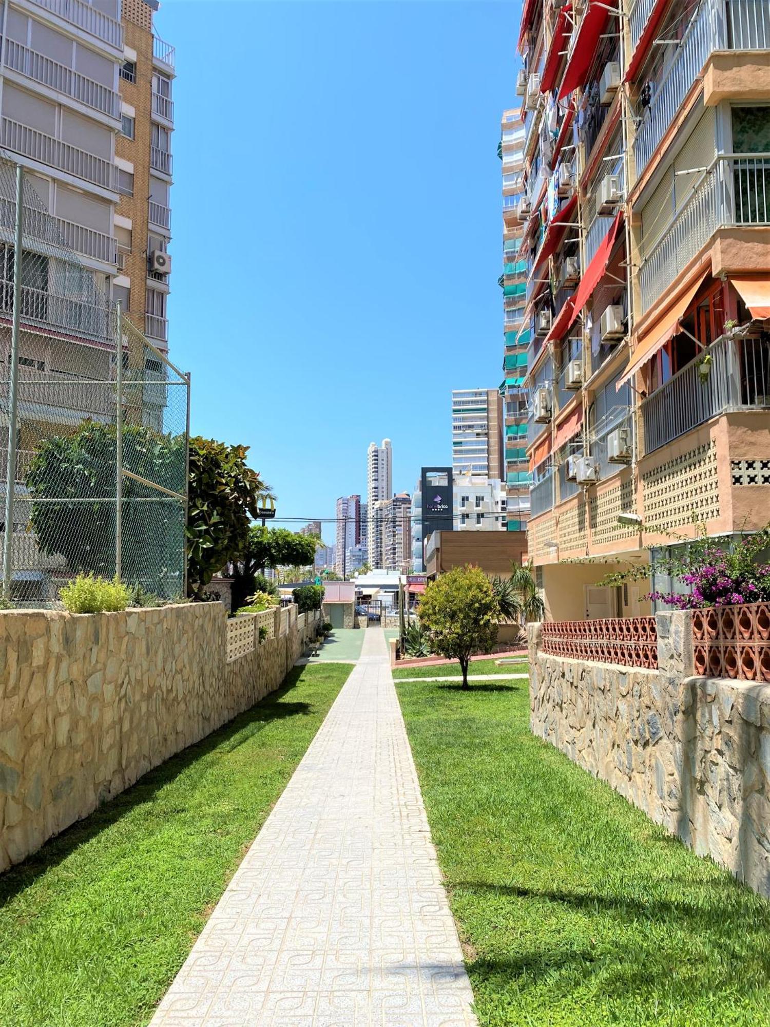 Carabelas-3-12 Benidorm Esterno foto